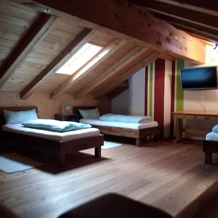 Arbeiterwohnung Entbuchner Hof Рордорф Екстер'єр фото